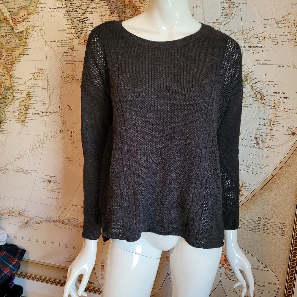 American Eagle cotton blend black loose weave cable knit drop shoulder sweater M
